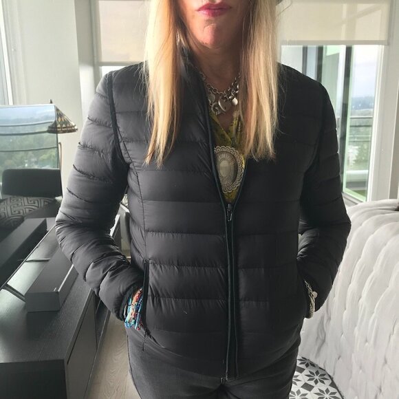 IN WEAR Lightweight Black Down Puffer Jacket Collarless Packable  S - Picture 2 of 16
